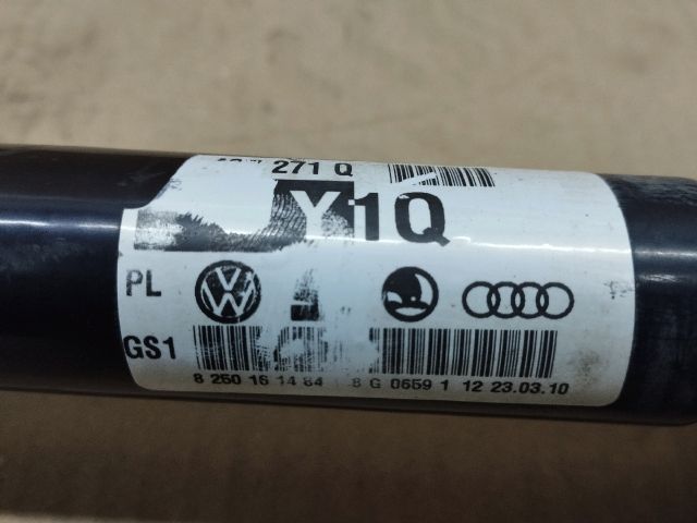 bontott AUDI A4 B8 Bal Féltengely