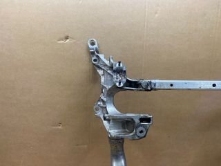 bontott AUDI A4 B8 Első Bölcső