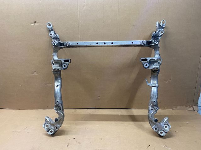 bontott AUDI A4 B8 Első Bölcső