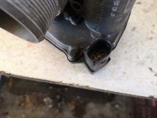 bontott AUDI A4 B8 Fojtószelep (Elektromos)