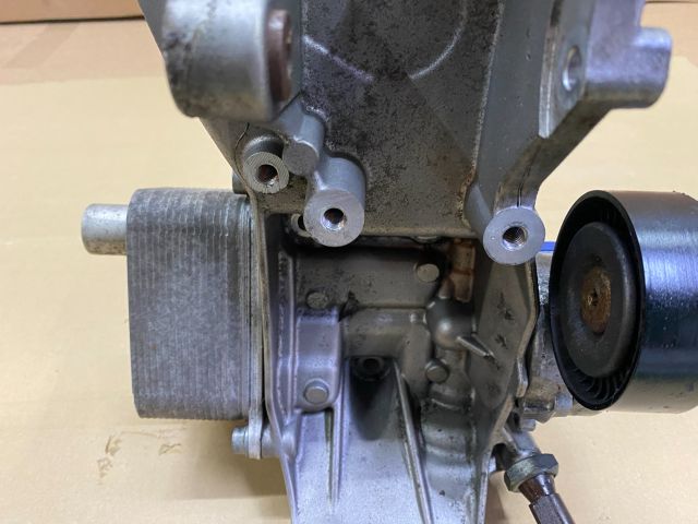 bontott AUDI A4 B8 Generátor Tartó Bak