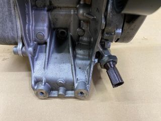 bontott AUDI A4 B8 Generátor Tartó Bak