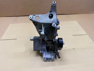 bontott AUDI A4 B8 Generátor Tartó Bak