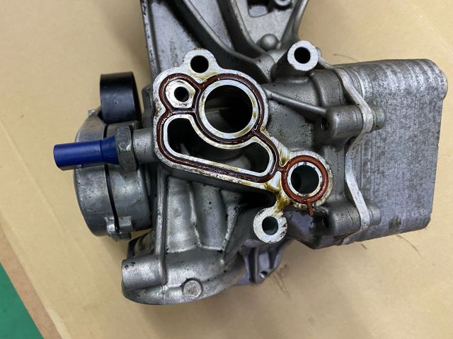 bontott AUDI A4 B8 Generátor Tartó Bak