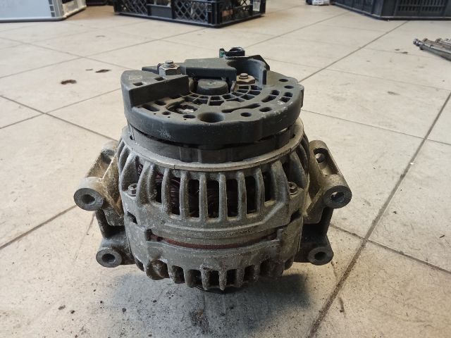 bontott AUDI A4 B8 Generátor