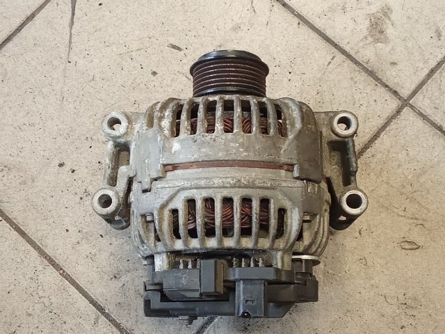 bontott AUDI A4 B8 Generátor