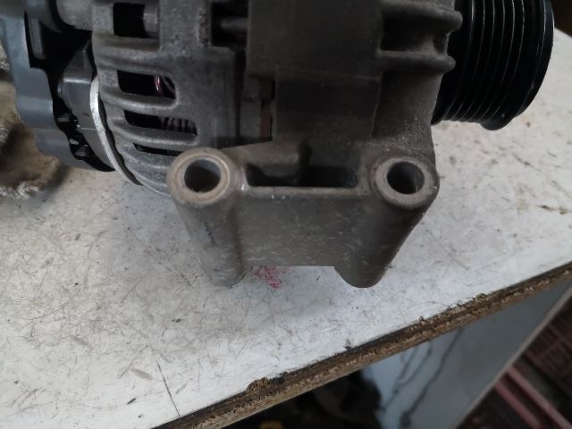 bontott AUDI A4 B8 Generátor