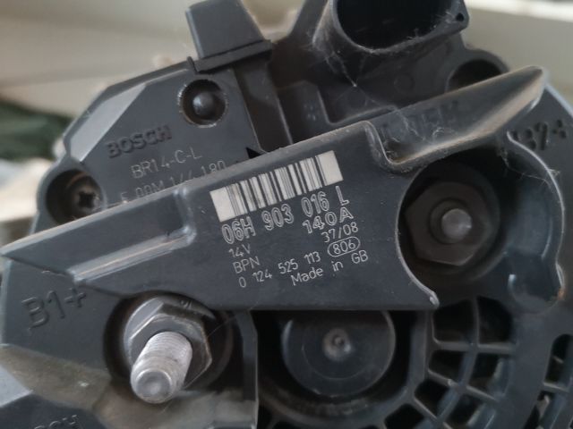 bontott AUDI A4 B8 Generátor