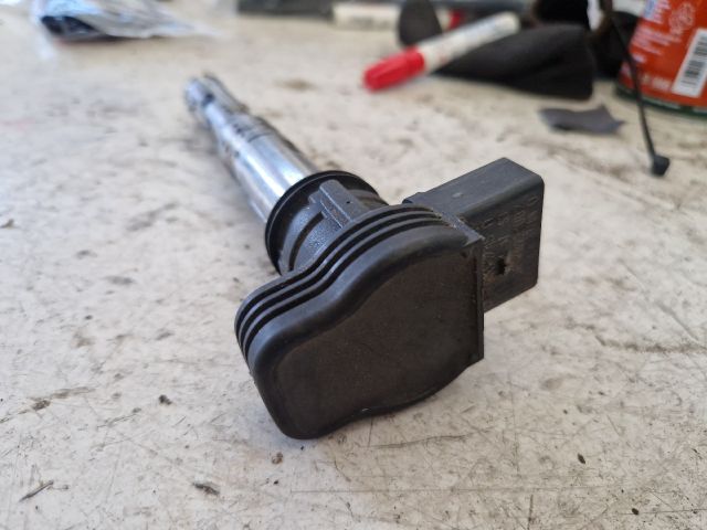 bontott AUDI A4 B8 Gyújtótrafó