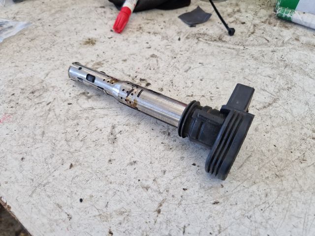 bontott AUDI A4 B8 Gyújtótrafó