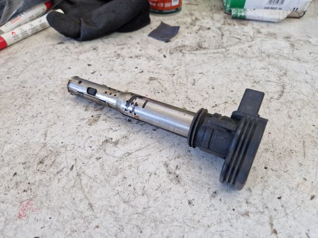 bontott AUDI A4 B8 Gyújtótrafó