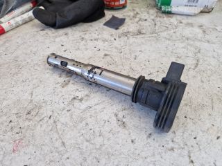bontott AUDI A4 B8 Gyújtótrafó