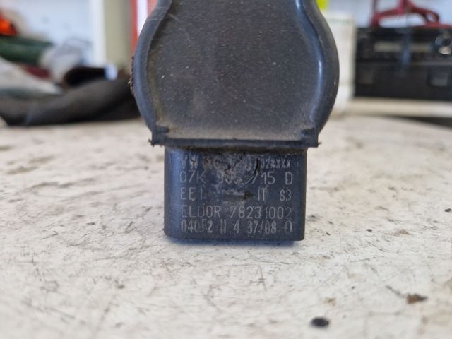 bontott AUDI A4 B8 Gyújtótrafó