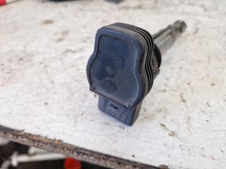 bontott AUDI A4 B8 Gyújtótrafó
