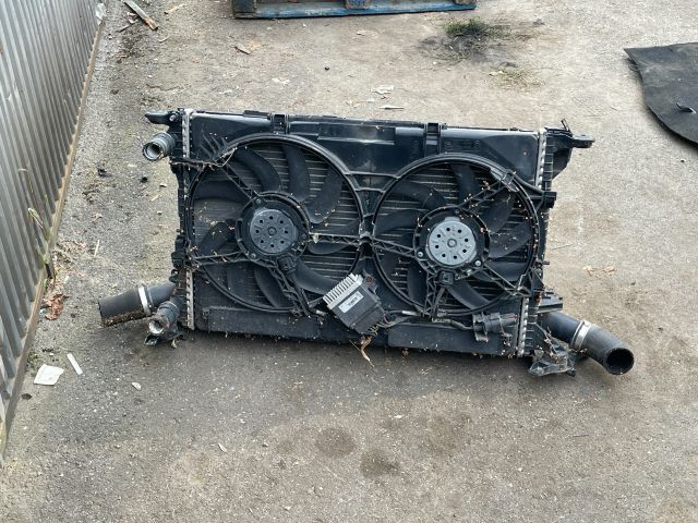 bontott AUDI A4 B8 Hűtő Ventilátor(ok), Radiátor(ok) Szett