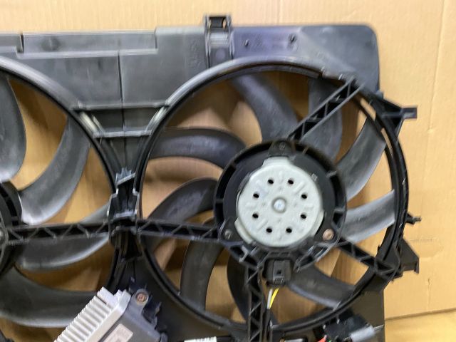 bontott AUDI A4 B8 Hűtőventilátor