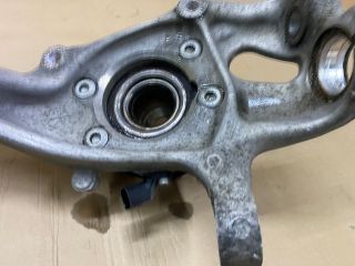 bontott AUDI A4 B8 Jobb első Csonkállvány Kerékaggyal