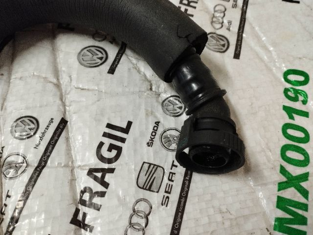 bontott AUDI A4 B8 Kartergázcső