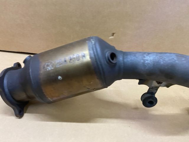 bontott AUDI A4 B8 Katalizátor