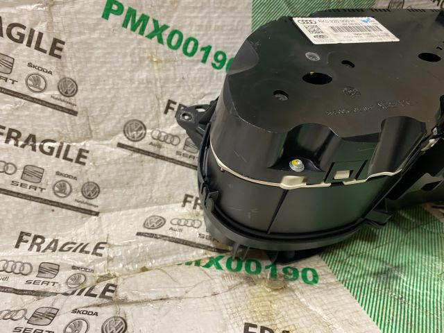 bontott AUDI A4 B8 Kilométeróra