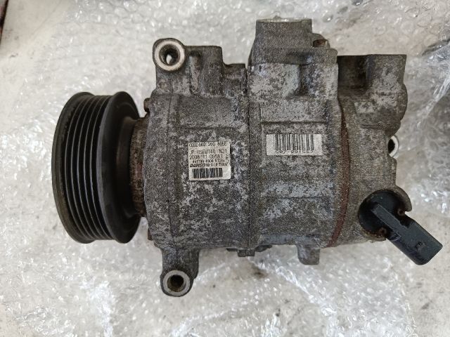 bontott AUDI A4 B8 Klímakompresszor