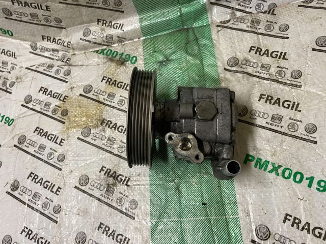 bontott AUDI A4 B8 Kormányszervó Motor (Hidraulikus)