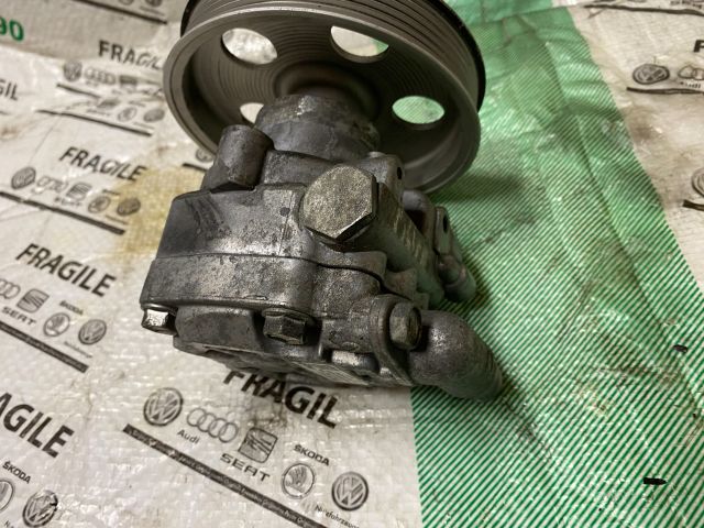 bontott AUDI A4 B8 Kormányszervó Motor (Hidraulikus)