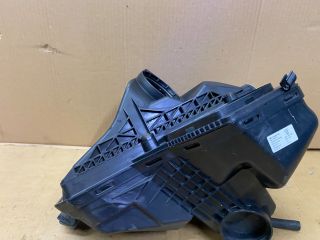 bontott AUDI A4 B8 Légszűrő Ház