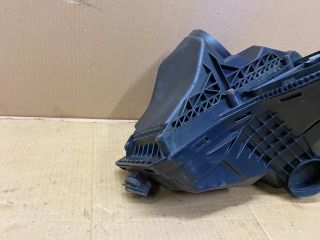 bontott AUDI A4 B8 Légszűrő Ház