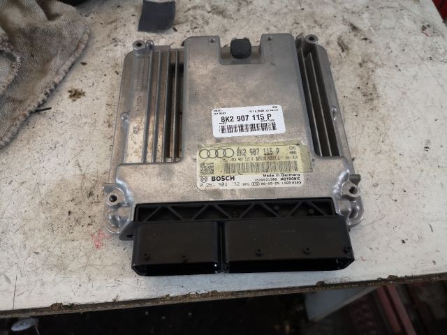 bontott AUDI A4 B8 Motorvezérlő