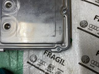 bontott AUDI A4 B8 Motorvezérlő