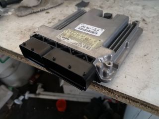 bontott AUDI A4 B8 Motorvezérlő