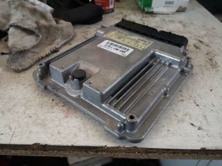 bontott AUDI A4 B8 Motorvezérlő