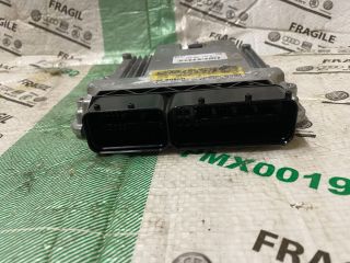 bontott AUDI A4 B8 Motorvezérlő