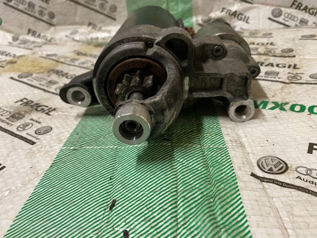 bontott AUDI A4 B8 Önindító