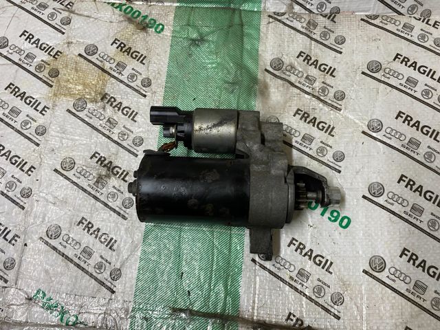 bontott AUDI A4 B8 Önindító