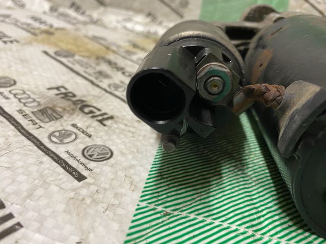 bontott AUDI A4 B8 Önindító