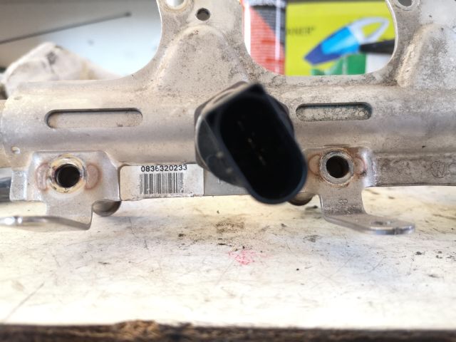 bontott AUDI A4 B8 Porlasztó Sor / Híd