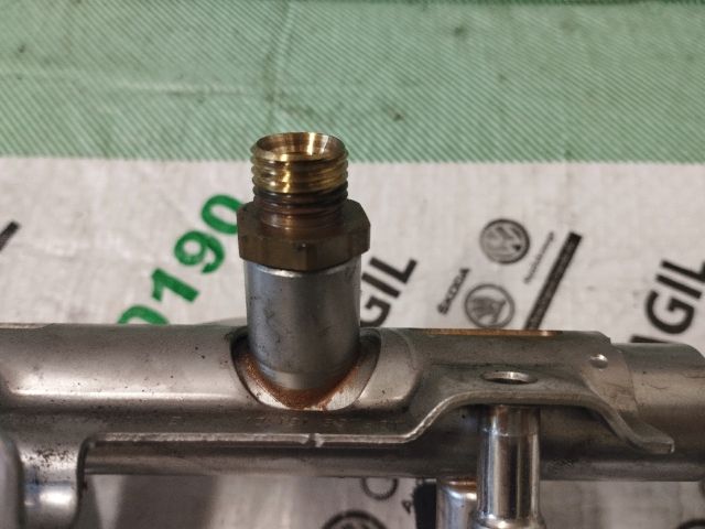 bontott AUDI A4 B8 Porlasztó Sor / Híd