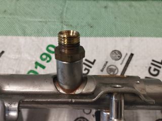 bontott AUDI A4 B8 Porlasztó Sor / Híd