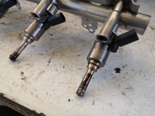 bontott AUDI A4 B8 Porlasztó Sor / Híd