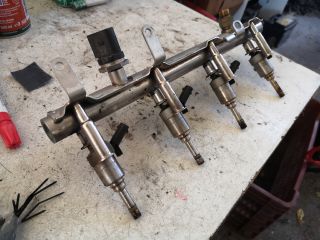 bontott AUDI A4 B8 Porlasztó Sor / Híd