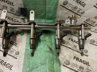 bontott AUDI A4 B8 Porlasztó Sor / Híd