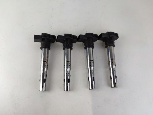 bontott AUDI A4 B8 Gyújtótrafó