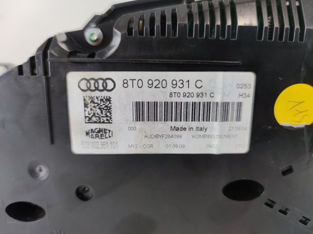 bontott AUDI A4 B8 Kilométeróra