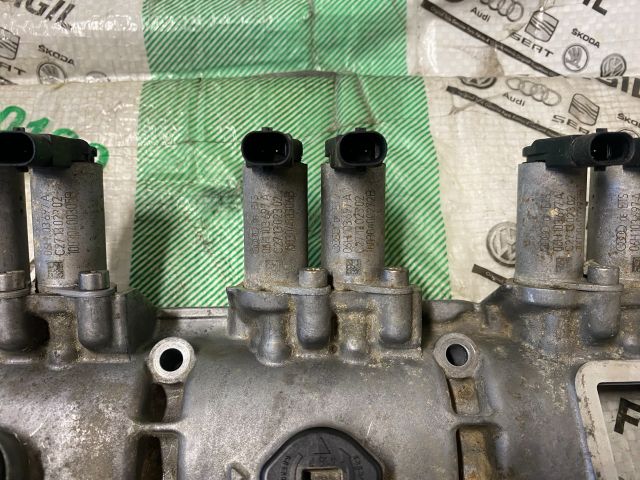 bontott AUDI A4 B8 Szelepfedél