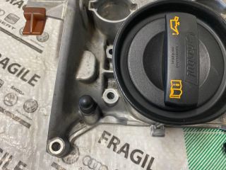 bontott AUDI A4 B8 Szelepfedél