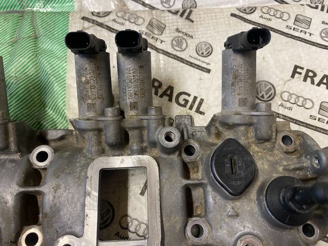 bontott AUDI A4 B8 Szelepfedél