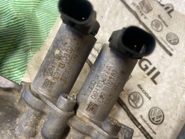 bontott AUDI A4 B8 Szelepfedél