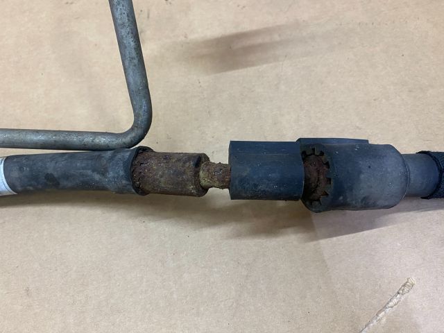 bontott AUDI A4 B8 Szervócső